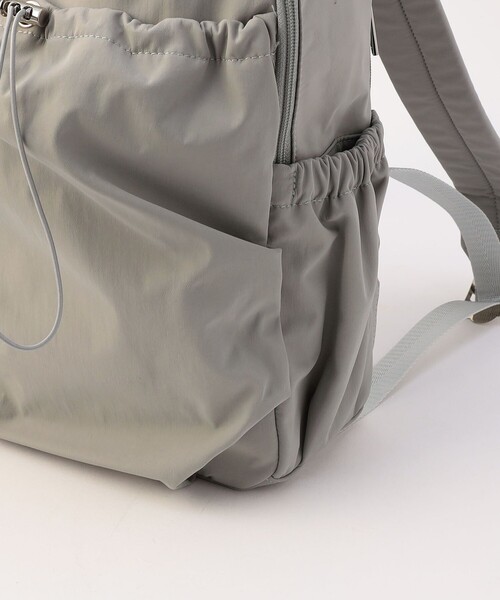 MICO COULIER(ミコクリエ)の「GATHERED NYLON BACKPACK(バックパック/リュック・レディース・ブラック/ライトグレー・FREE)」の21枚目の写真