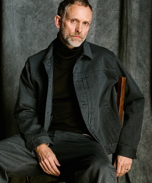 wjk（ダヴルジェイケイ）の「mlt5663- back boa cut-off highneck ハイネックカットソー(7143 pe57j)（Tシャツ/カットソー・メンズ・ブラック/ホワイト/チャコール・S/M/L/XL）」の9枚目の写真