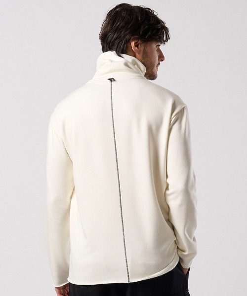 wjk（ダヴルジェイケイ）の「mlt5663- back boa cut-off highneck ハイネックカットソー(7143 pe57j)（Tシャツ/カットソー・メンズ・ブラック/ホワイト/チャコール・S/M/L/XL）」の14枚目の写真