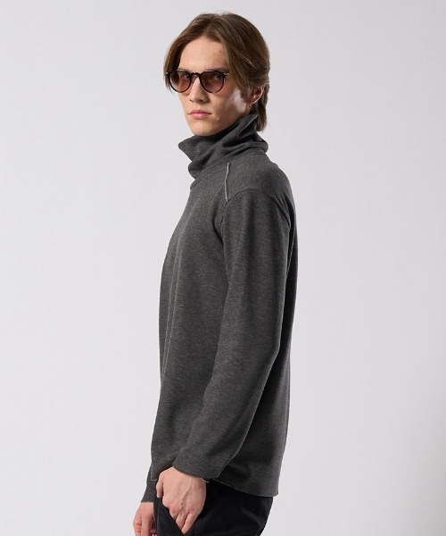 wjk（ダヴルジェイケイ）の「mlt5663- back boa cut-off highneck ハイネックカットソー(7143 pe57j)（Tシャツ/カットソー・メンズ・ブラック/ホワイト/チャコール・S/M/L/XL）」の19枚目の写真