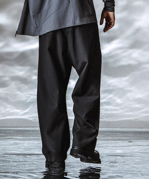 NO ID.(ノーアイディ)の「【NO ID.】Extended Trousers / エクステンデッド トラウザーズ(その他パンツ・メンズ・ブラック/グレー・2/1)」の18枚目の写真
