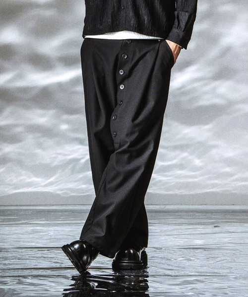 NO ID.(ノーアイディ)の「【NO ID.】Extended Trousers / エクステンデッド トラウザーズ(その他パンツ・メンズ・ブラック/グレー・2/1)」の7枚目の写真
