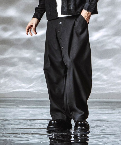 NO ID.(ノーアイディ)の「【NO ID.】Extended Trousers / エクステンデッド トラウザーズ(その他パンツ・メンズ・ブラック/グレー・2/1)」の12枚目の写真