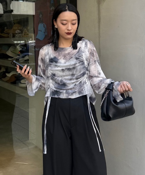 Lui's（ルイス）の「【miu企画/WEB限定】マーブルプリント袖フレアシアートップス（Tシャツ/カットソー・レディース・ブラック系その他/グレー/ブラック・FREE）」の21枚目の写真