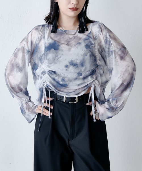Lui's（ルイス）の「【miu企画/WEB限定】マーブルプリント袖フレアシアートップス（Tシャツ/カットソー・レディース・ブラック系その他/グレー/ブラック・FREE）」の4枚目の写真