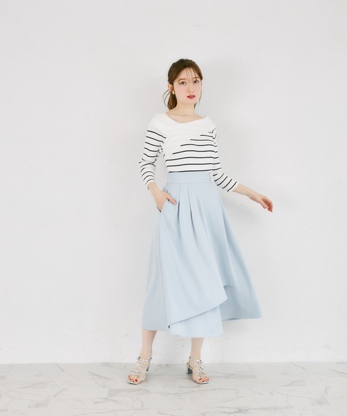 tocco closet（トッコ　クローゼット）の「ウエストビジューボタン付きミモレ丈ラップスカート（スカート・レディース・オフホワイト/ブルー/ピンク・M）」の12枚目の写真