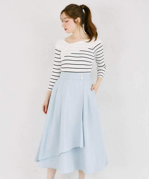 tocco closet（トッコ　クローゼット）の「ウエストビジューボタン付きミモレ丈ラップスカート（スカート・レディース・オフホワイト/ブルー/ピンク・M）」の15枚目の写真