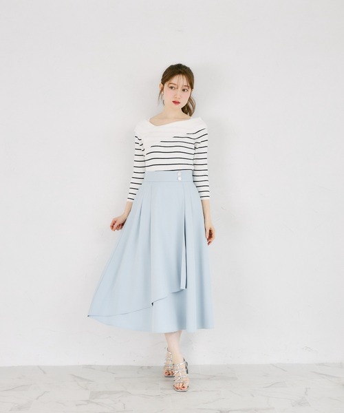 tocco closet（トッコ　クローゼット）の「ウエストビジューボタン付きミモレ丈ラップスカート（スカート・レディース・オフホワイト/ブルー/ピンク・M）」の10枚目の写真