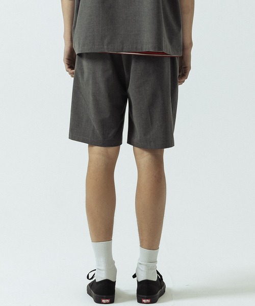 SLICK(スリック)の「【SLICK/スリック】T/R Stretch Two Tuck Easy Shorts/T/Rストレッチツータックイージーショーツ(その他パンツ・メンズ・ブラック/チャコールグレー・1/2/3)」の16枚目の写真