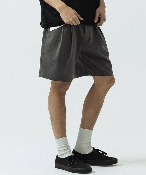 SLICK(スリック)の「【SLICK/スリック】T/R Stretch Two Tuck Easy Shorts/T/Rストレッチツータックイージーショーツ(その他パンツ・メンズ・ブラック/チャコールグレー・1/2/3)」の10枚目の写真