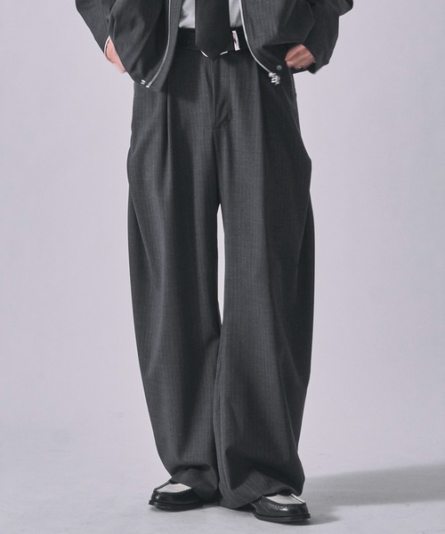 CONZ(コンズ)の「summer carve leg trousers super 110(スラックス・メンズ・ライトグレー/ブルーグレー/ブラック/ストライプ・1/3/2)」の4枚目の写真