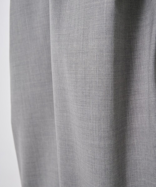CONZ(コンズ)の「summer carve leg trousers super 110(スラックス・メンズ・ライトグレー/ブルーグレー/ブラック/ストライプ・1/3/2)」の17枚目の写真