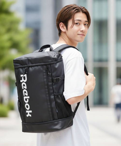 UNIIT(ユニット)の「【Reebok/リーボック】【大容量29L A4サイズ対応】ボックスバックパック PC収納ポケット付き 通勤 通学 スポーツ ジム ストリート スポーティー リュック スクエア型(バックパック/リュック・メンズ・スミクロ/ブラック・FREE)」の2枚目の写真