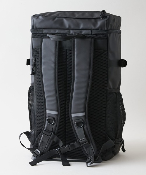 UNIIT(ユニット)の「【Reebok/リーボック】【大容量29L A4サイズ対応】ボックスバックパック PC収納ポケット付き 通勤 通学 スポーツ ジム ストリート スポーティー リュック スクエア型(バックパック/リュック・メンズ・スミクロ/ブラック・FREE)」の16枚目の写真