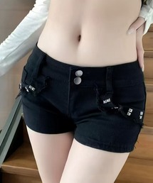 スタッズ」に該当するレディースのデニムパンツ（ブラック/黒色系