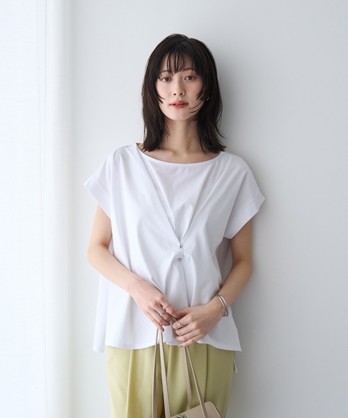 YECCA VECCA(イェッカヴェッカ)の「ピン付きドレープカットソー(Tシャツ/カットソー・レディース・チャコールグレー/オフホワイト/ブラック・FREE)」の1枚目の写真