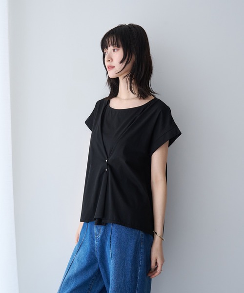 YECCA VECCA(イェッカヴェッカ)の「ピン付きドレープカットソー(Tシャツ/カットソー・レディース・チャコールグレー/オフホワイト/ブラック・FREE)」の14枚目の写真