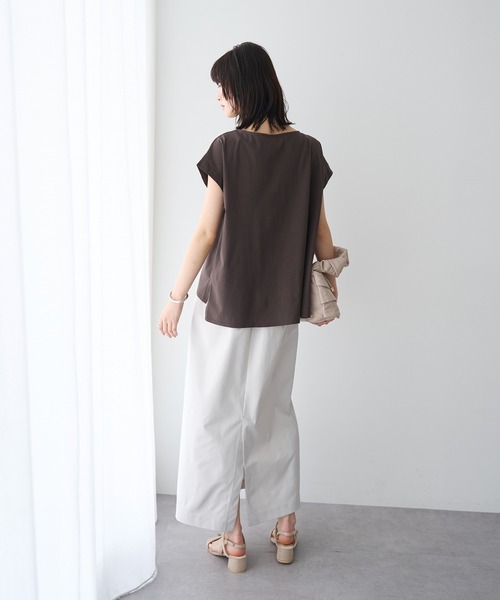 YECCA VECCA(イェッカヴェッカ)の「ピン付きドレープカットソー(Tシャツ/カットソー・レディース・チャコールグレー/オフホワイト/ブラック・FREE)」の12枚目の写真