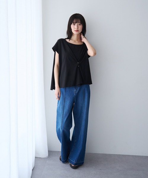 YECCA VECCA(イェッカヴェッカ)の「ピン付きドレープカットソー(Tシャツ/カットソー・レディース・チャコールグレー/オフホワイト/ブラック・FREE)」の17枚目の写真