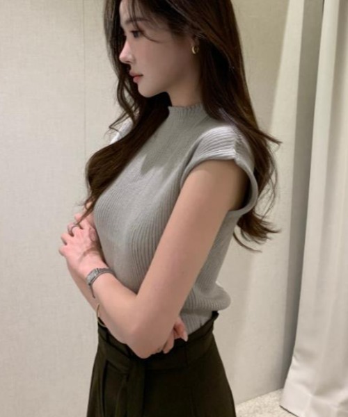 semplice(センプリチェ)の「Tシャツ【韓国ファッション】(Tシャツ/カットソー・レディース・グレー/ホワイト/ブラック・F)」の8枚目の写真