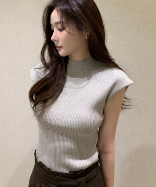 semplice(センプリチェ)の「Tシャツ【韓国ファッション】(Tシャツ/カットソー・レディース・グレー/ホワイト/ブラック・F)」の9枚目の写真