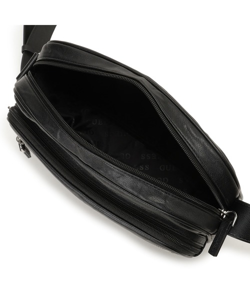 Guess(ゲス)の「MCCALL Camera Crossbody ショルダーバッグ メンズバッグ(ショルダーバッグ・メンズ・ブラック・ONE SIZE)」の9枚目の写真
