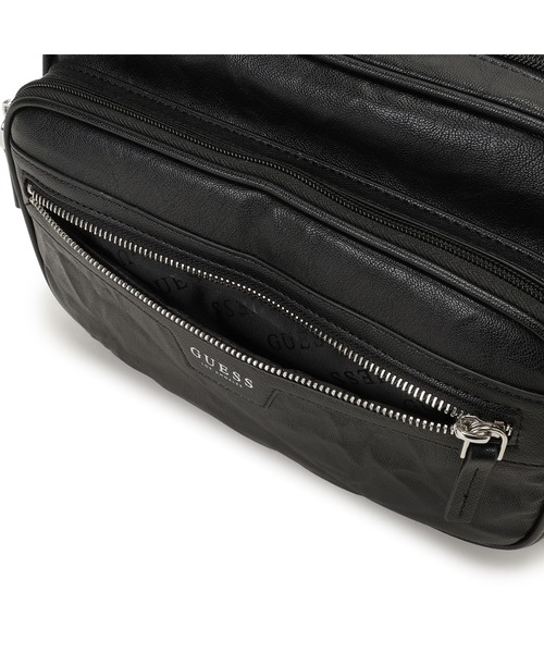 Guess(ゲス)の「MCCALL Camera Crossbody ショルダーバッグ メンズバッグ(ショルダーバッグ・メンズ・ブラック・ONE SIZE)」の8枚目の写真