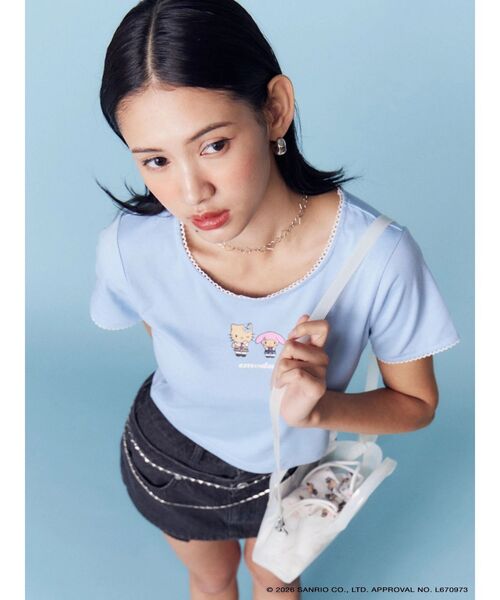 sanrio(サンリオ)の「【日焼けHello Kitty×EMODA】CLEAR SHOULDER BAG(ハンドバッグ・レディース・ブラック/ホワイト・FREE)」の8枚目の写真