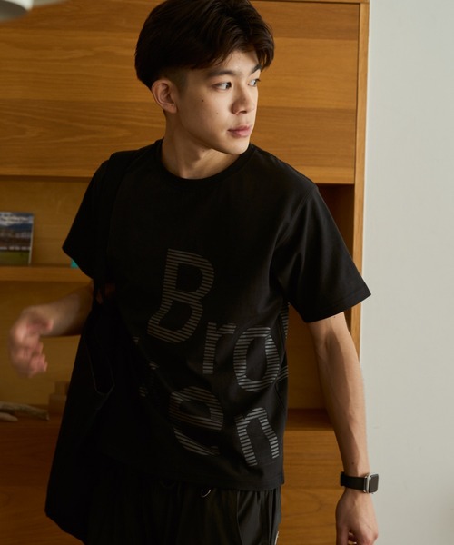 BROKEN BASE(ブロークンベース)の「BrokenBase big logo Tee / BrokenBaseビッグロゴTee(Tシャツ/カットソー・メンズ・ブラック/ネイビー/イエロー/ホワイト・LARGE/SMALL/MEDIUM)」の16枚目の写真