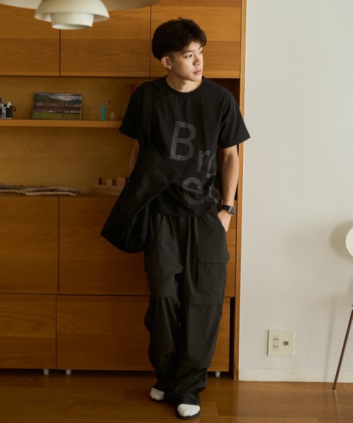 BROKEN BASE(ブロークンベース)の「BrokenBase big logo Tee / BrokenBaseビッグロゴTee(Tシャツ/カットソー・メンズ・ブラック/ネイビー/イエロー/ホワイト・LARGE/SMALL/MEDIUM)」の20枚目の写真