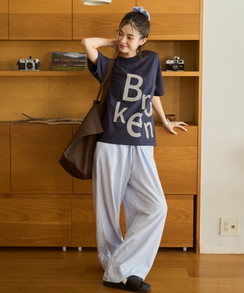 BROKEN BASE(ブロークンベース)の「BrokenBase big logo Tee / BrokenBaseビッグロゴTee(Tシャツ/カットソー・メンズ・ブラック/ネイビー/イエロー/ホワイト・LARGE/SMALL/MEDIUM)」の13枚目の写真