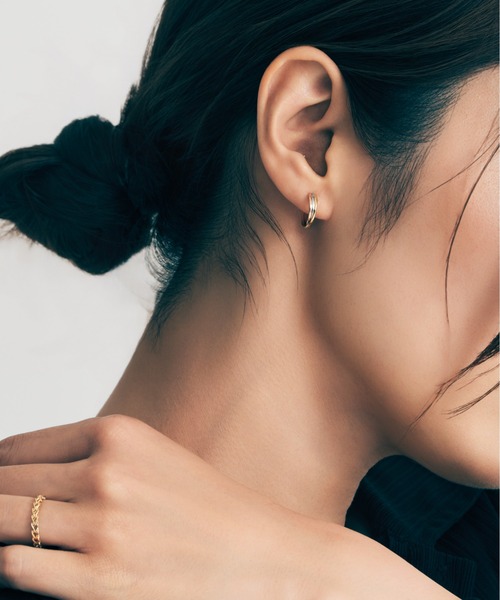 Jewel closet by L&Co.(ジュエルクローゼットバイエルアンドコー)の「プラチナ/K18/K18PG フープ ピアス(ピアス(両耳用)・レディース・ゴールド系その他・FREE)」の6枚目の写真