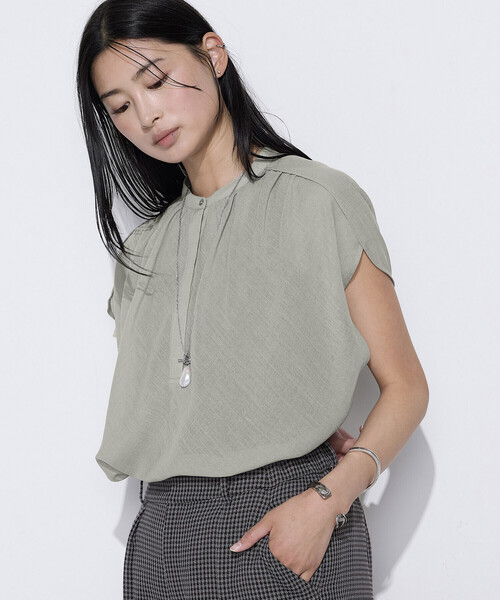 COMME CA(コムサ)の「【セットアップ対応】【RE:撚】トリアセクールスラブ ブラウス(シャツ/ブラウス・レディース・ブラック/ライトグレー/キナリ・9号)」の13枚目の写真