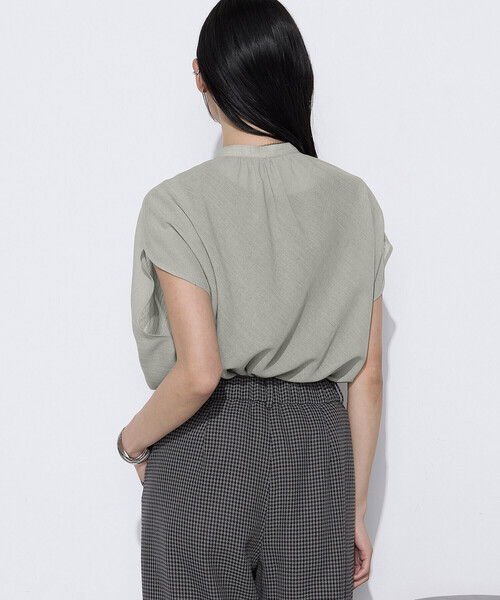 COMME CA(コムサ)の「【セットアップ対応】【RE:撚】トリアセクールスラブ ブラウス(シャツ/ブラウス・レディース・ブラック/ライトグレー/キナリ・9号)」の10枚目の写真