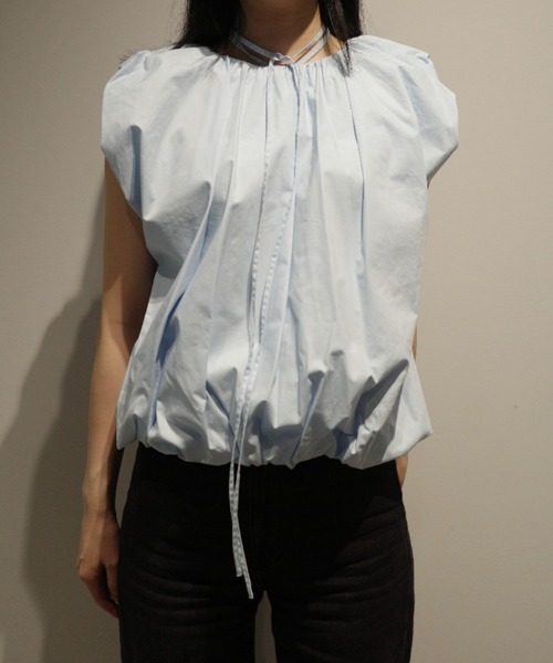 CLANE(クラネ)の「CLANE BALLOON GATHER RIBBON TOPS(シャツ/ブラウス・レディース・ブラック/ホワイト/ライトブルー・1/2)」の3枚目の写真
