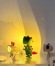 Vini（ヴィニ）の「かわいい 恐竜 ミニ テーブル ランプ（照明）」