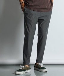 The DUFFER of ST.GEORGE（ザダファーオブセントジョージ）の「『WONDER SHAPE』Triporous:360°全方向高伸縮『ワンダーシェイプ』抗菌・消臭機能 スリムテーパードパンツ（スラックス）」