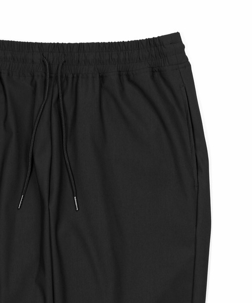The DUFFER of ST.GEORGE(ザダファーオブセントジョージ)の「『WONDER SHAPE』Triporous:360°全方向高伸縮『ワンダーシェイプ』抗菌・消臭機能 スリムテーパードパンツ(スラックス・メンズ・チャコールグレー/ブラック・X-LARGE/LARGE/MEDIUM/SMALL)」の11枚目の写真
