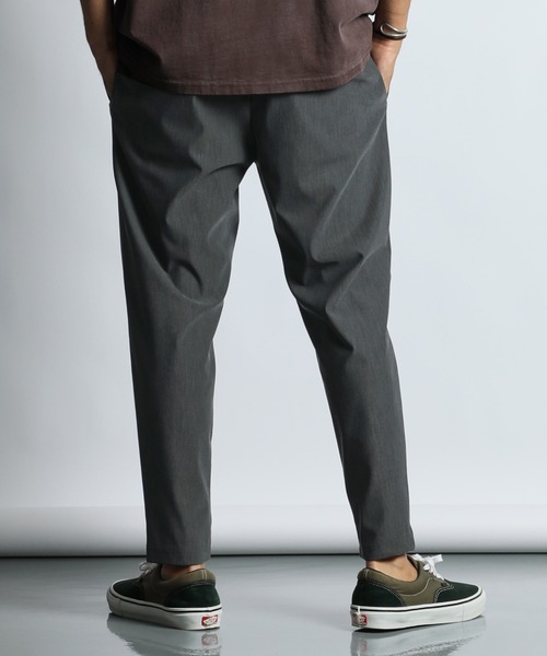 The DUFFER of ST.GEORGE(ザダファーオブセントジョージ)の「『WONDER SHAPE』Triporous:360°全方向高伸縮『ワンダーシェイプ』抗菌・消臭機能 スリムテーパードパンツ(スラックス・メンズ・チャコールグレー/ブラック・X-LARGE/LARGE/MEDIUM/SMALL)」の8枚目の写真