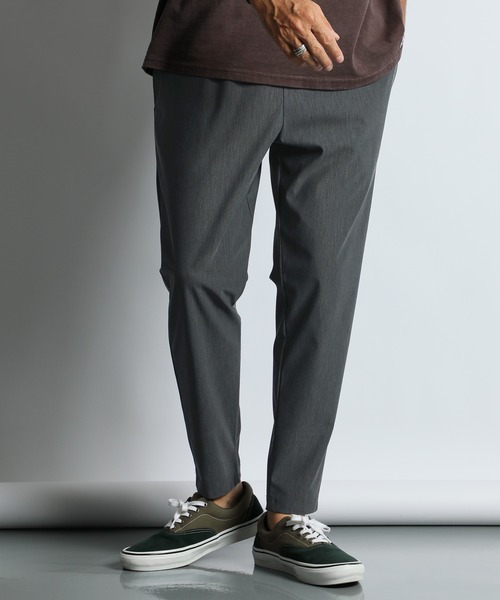 The DUFFER of ST.GEORGE(ザダファーオブセントジョージ)の「『WONDER SHAPE』Triporous:360°全方向高伸縮『ワンダーシェイプ』抗菌・消臭機能 スリムテーパードパンツ(スラックス・メンズ・チャコールグレー/ブラック・X-LARGE/LARGE/MEDIUM/SMALL)」の5枚目の写真