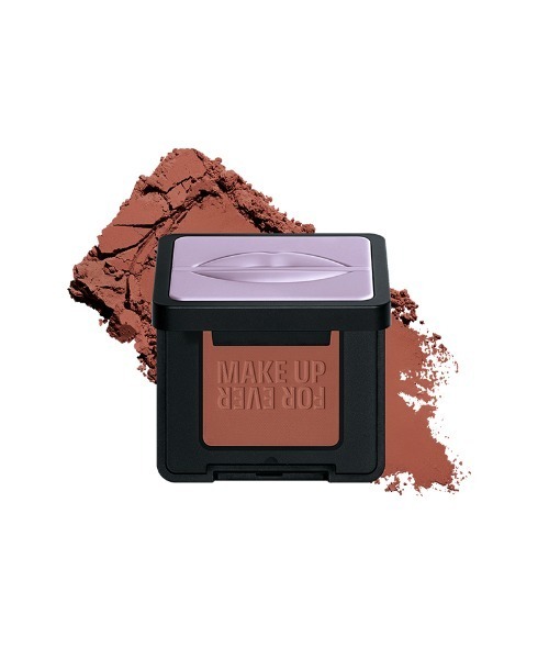 MAKE UP FOR EVER（メイクアップフォーエバー）の「アーティスト ピュアカラー アイシャドウ（アイシャドウ・レディース・200 - ジェントル マシュマロ/960 - コバルト ブルー/608 - リミットレス ブラウン/606 - ウェアエバー ウォルナッツ/600 - エニウェア カフェイン/001 - ワットエバー ブラック/870 - アンリミテッド アイビー/310 - ジョイフル ピーチ/160 - トゥルー トリュフ/100 - ナチュラル コットン/830 - フェスティバル ライラック/506 - エンドレス カカオ/620 - ゴールデン スパークル/220 - ミスティック キャンディ/092 - スターライト ストリーク/990 - クリエイティブ インディゴ/660 - インテュイティブ トープ/560 - サンセット ゴールド/240 - エレクトリック オーキッド・FREE）」の4枚目の写真