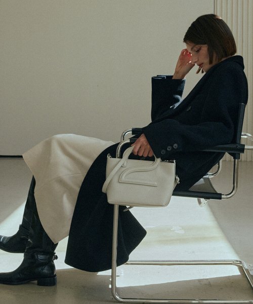 LEEHO（イホ）の「DOS(ivory)（ショルダーバッグ・レディース・その他・FREE）」の4枚目の写真