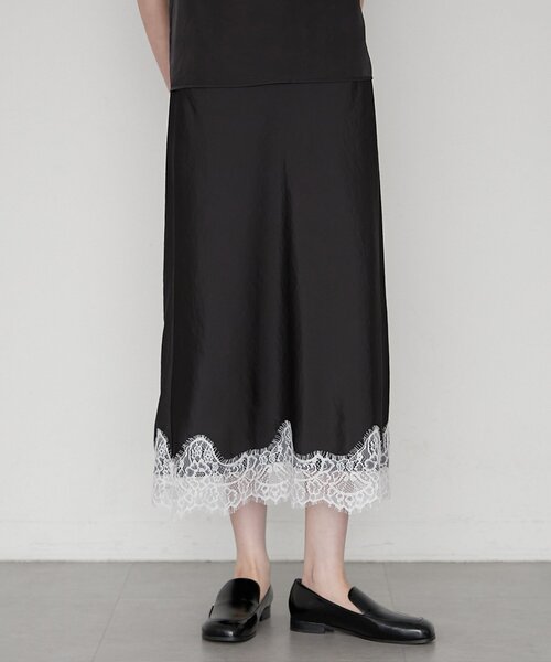 LOUNGEDRESS(ラウンジドレス)の「《セットアップ可》ミモレレースナロースカート(スカート・レディース・ベージュ/ブラック/ピンク・FREE)」の4枚目の写真