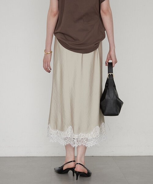LOUNGEDRESS(ラウンジドレス)の「《セットアップ可》ミモレレースナロースカート(スカート・レディース・ベージュ/ブラック/ピンク・FREE)」の15枚目の写真