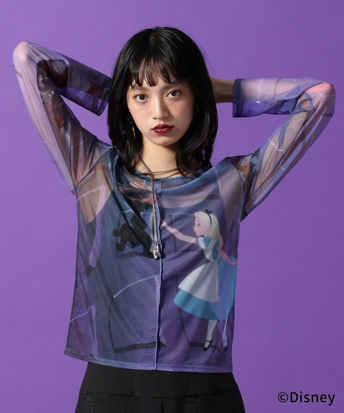 PAGEBOY(ページボーイ)の「Disney【ふしぎの国のアリス】ソウガラシアートップス(Tシャツ/カットソー・レディース・ホワイト系その他/ブルー系その他・FREE)」の12枚目の写真