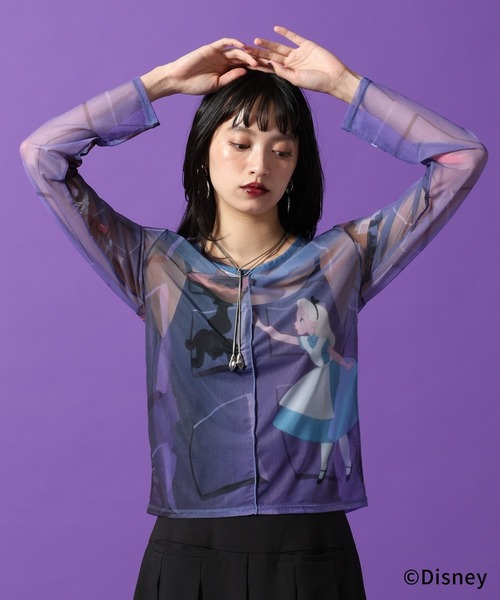 PAGEBOY(ページボーイ)の「Disney【ふしぎの国のアリス】ソウガラシアートップス(Tシャツ/カットソー・レディース・ホワイト系その他/ブルー系その他・FREE)」の13枚目の写真