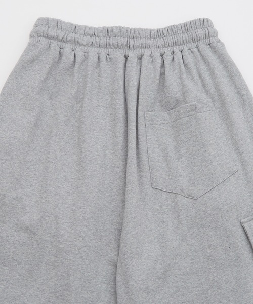 OXA(オグザ)の「ワイドシルエット スウェットカーゴショートパンツ ハーフパンツ OXA(その他パンツ・メンズ・グレー/ブラック・FREE)」の14枚目の写真