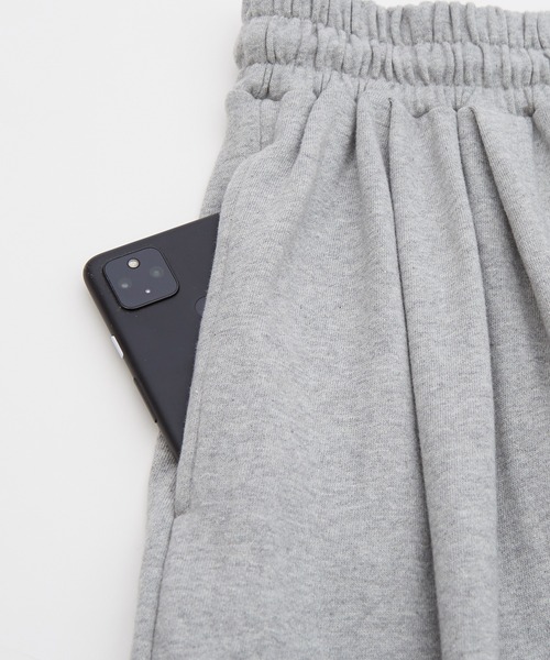 OXA(オグザ)の「ワイドシルエット スウェットカーゴショートパンツ ハーフパンツ OXA(その他パンツ・メンズ・グレー/ブラック・FREE)」の16枚目の写真