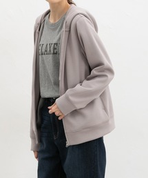 きれいめジップパーカー