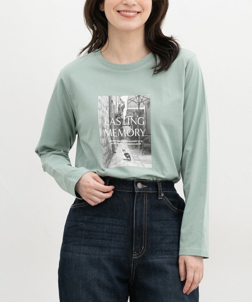 Honeys(ハニーズ)の「フォトプリントTシャツ(Tシャツ/カットソー・レディース・オフホワイト/モカ/ブラック/ダークグリーン系1/ダークオレンジ・L/M/LL)」の4枚目の写真